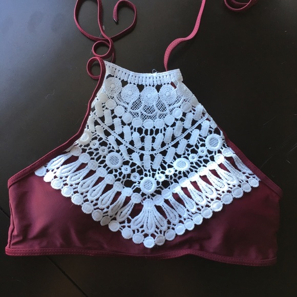 Crochet halter top bikini - Picture 3 of 6